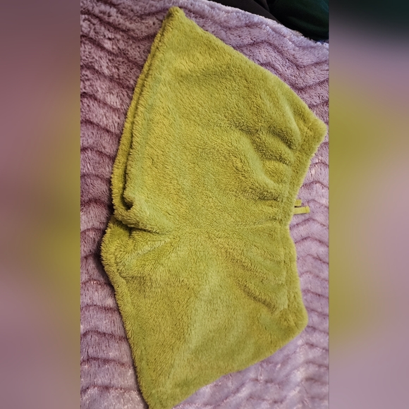 Cozy Yellow Fleece Shorts - Picture 2 of 2